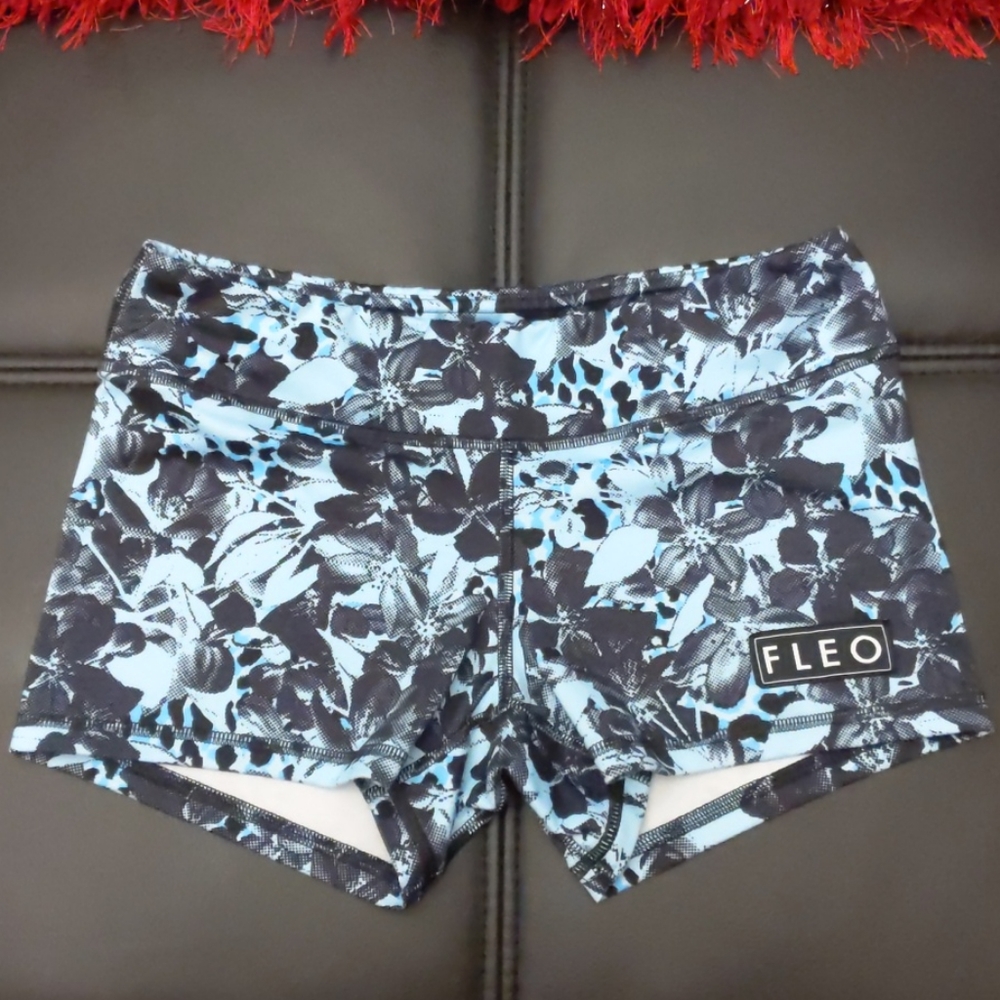 Fleo Shorts